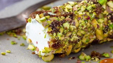 https://www.appetizeraddiction.com/wp-content/uploads/2018/12/honey-pistachio-goat-cheese-log-picture-480x270.jpg