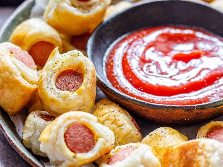 Puff pastry wrapped online hot dogs