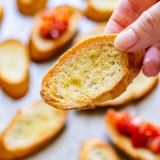 How to Make Crostini