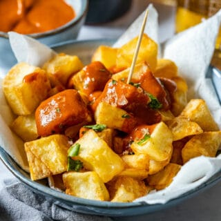 Patatas bravas recipe with salsa brava sauce